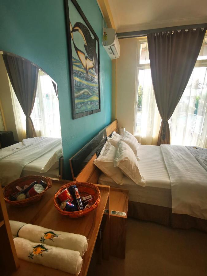 Mirian Sky Hotell Gaafaru Exteriör bild